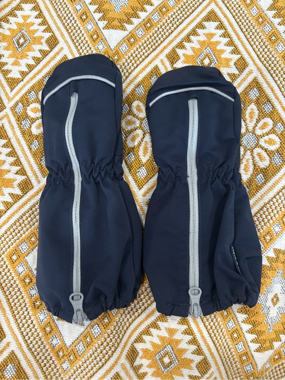 NWOT Polarn O. Pyret Waterproof Zip Mittens | Navy | Size 1-2Y